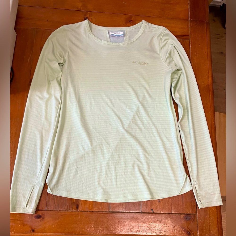Columbia PFG women’s sun shirt sea foam green